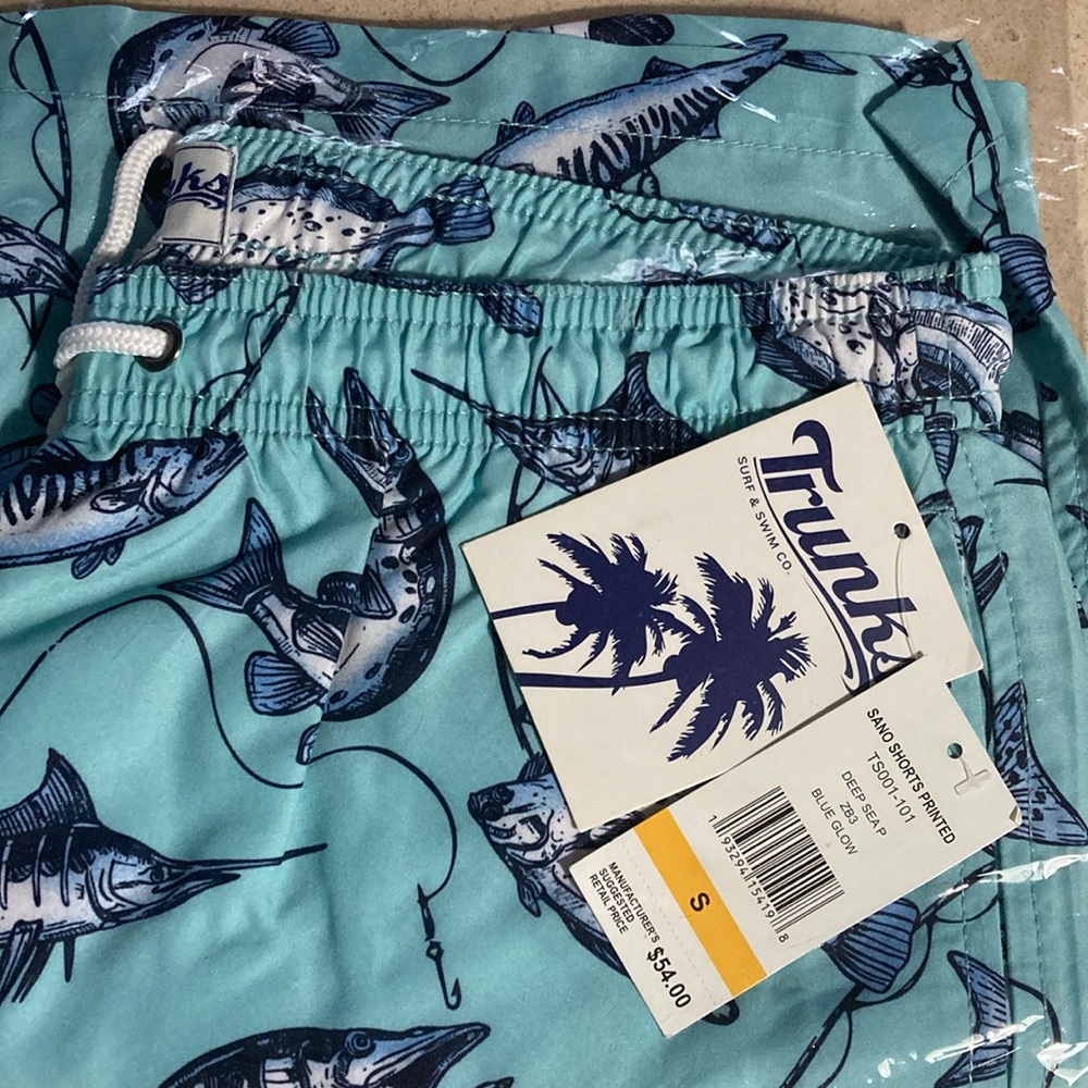 🎈NWT Small colorful printed shorts